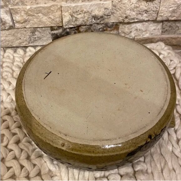 Studio Pottery Lidded Dutch Oven / Serving Dish - Picture 3 of 7